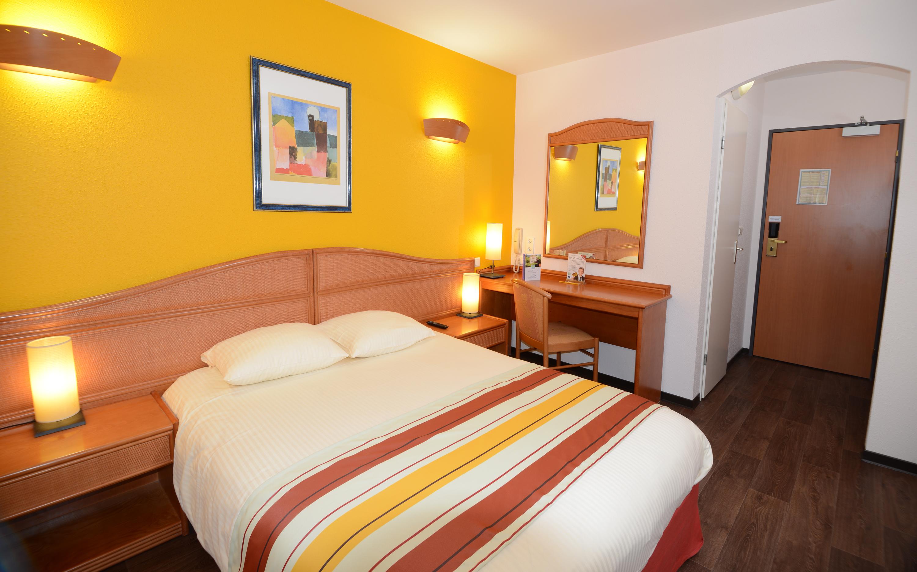 B&B Hotel Strasbourg Aeroport Holtzheim Екстер'єр фото