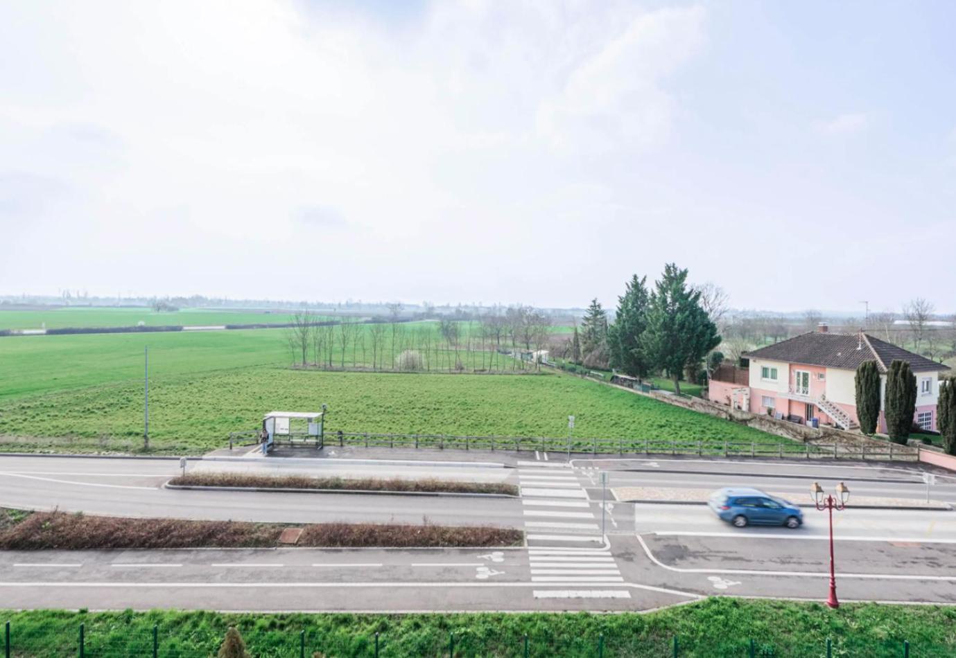 B&B Hotel Strasbourg Aeroport Holtzheim Екстер'єр фото