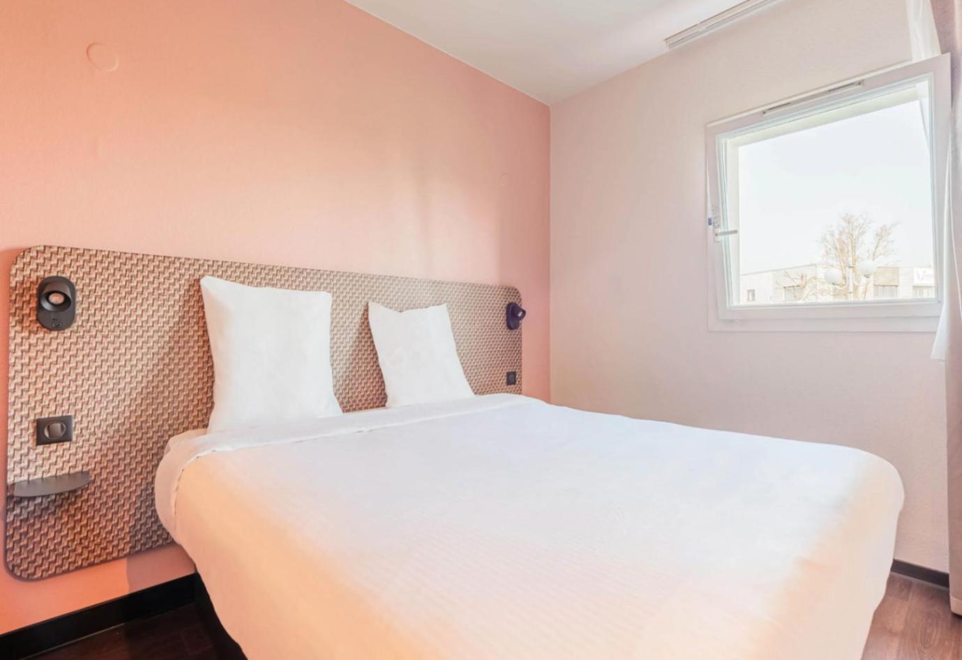 B&B Hotel Strasbourg Aeroport Holtzheim Екстер'єр фото